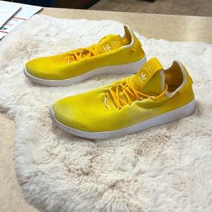 Adidas Men’s Pharrell Williams Size 10 Yellow Tennis Shoes